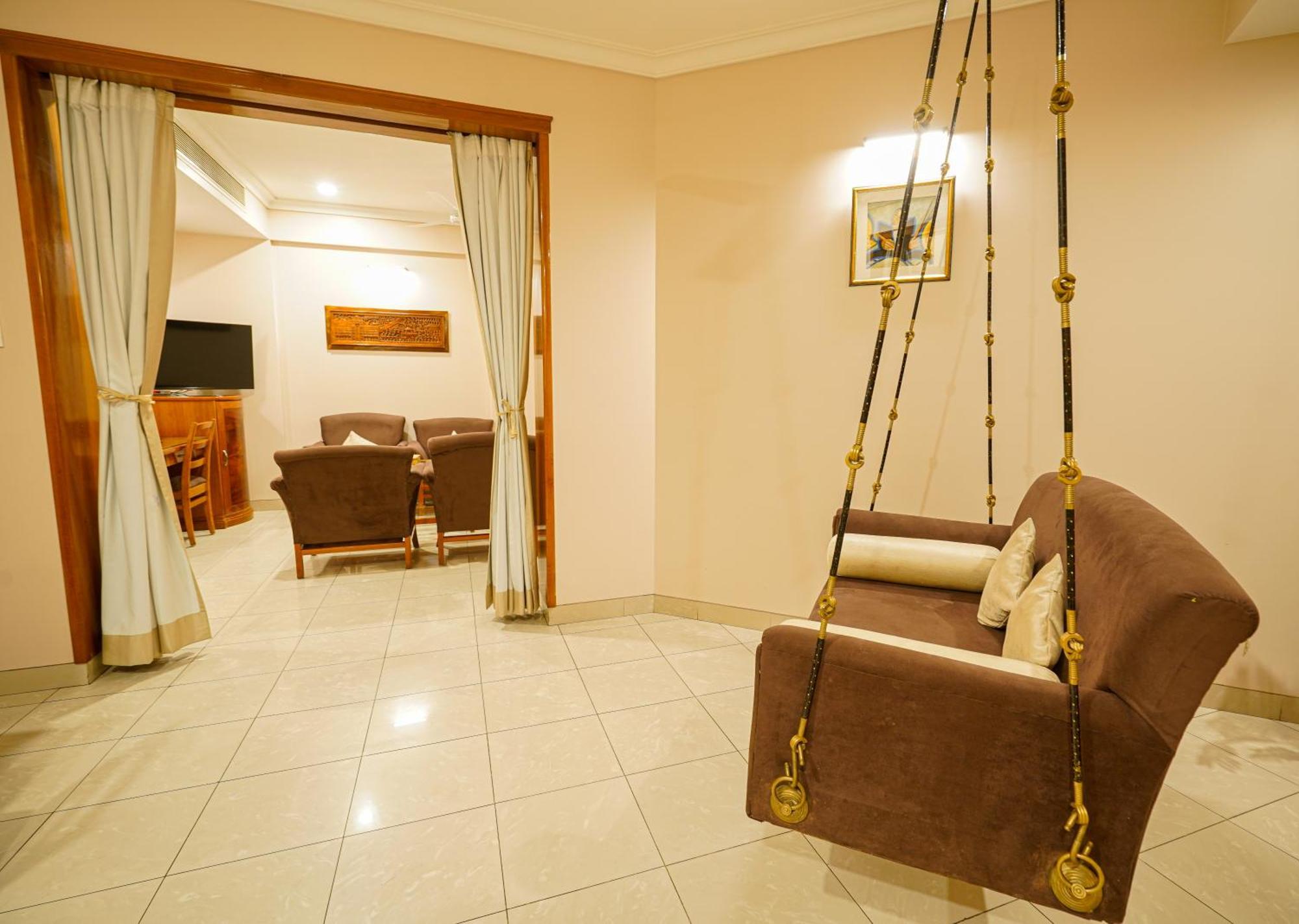 Hotel Mayura Rāipur المظهر الخارجي الصورة